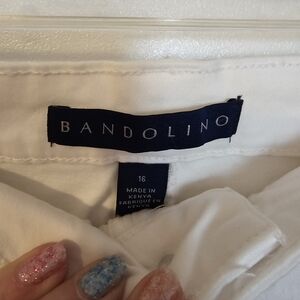 Bandolino White Boyfriend Jeans